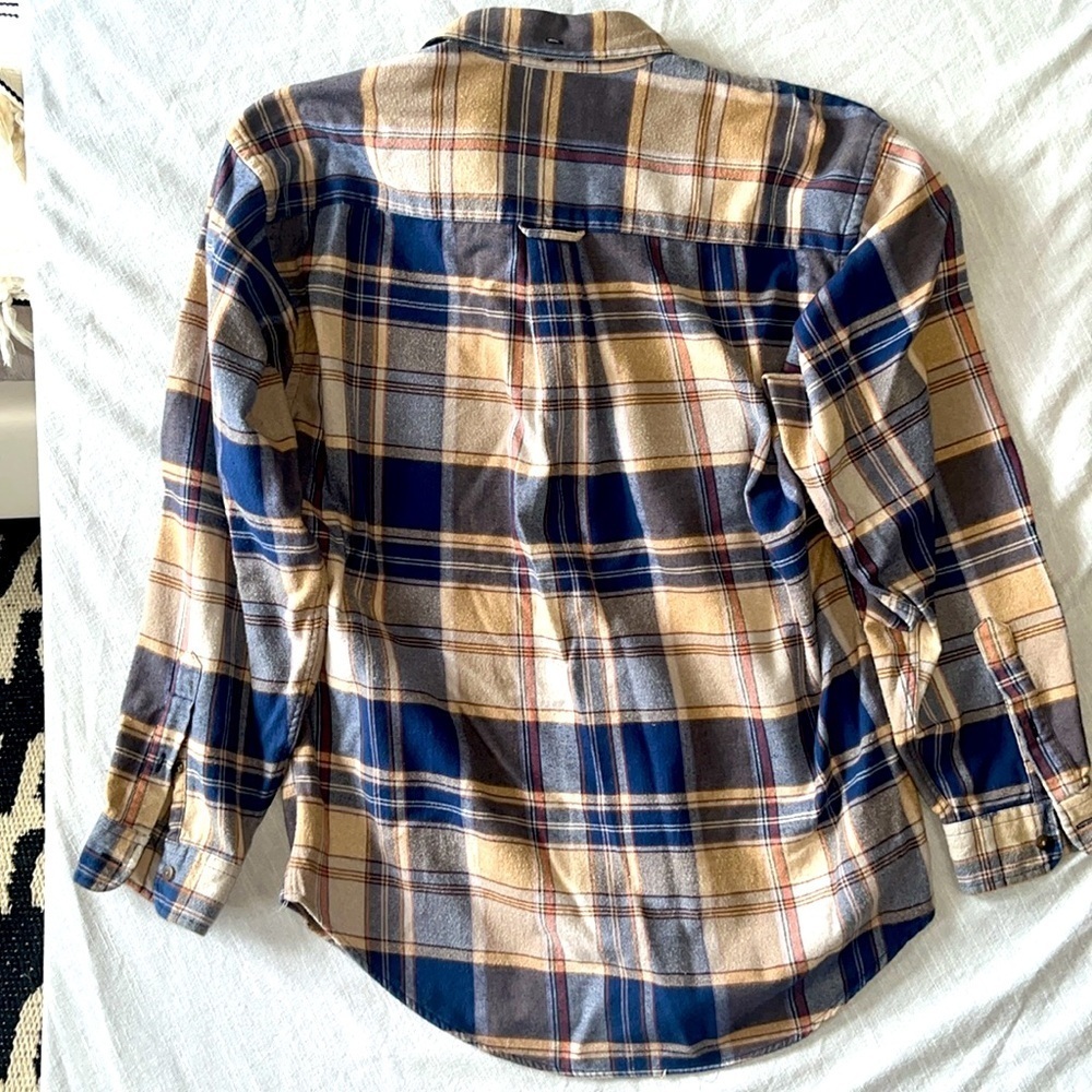 Eddie Bauer Plaid Men's Shirt in Blue and Tan - Picture 4 of 5